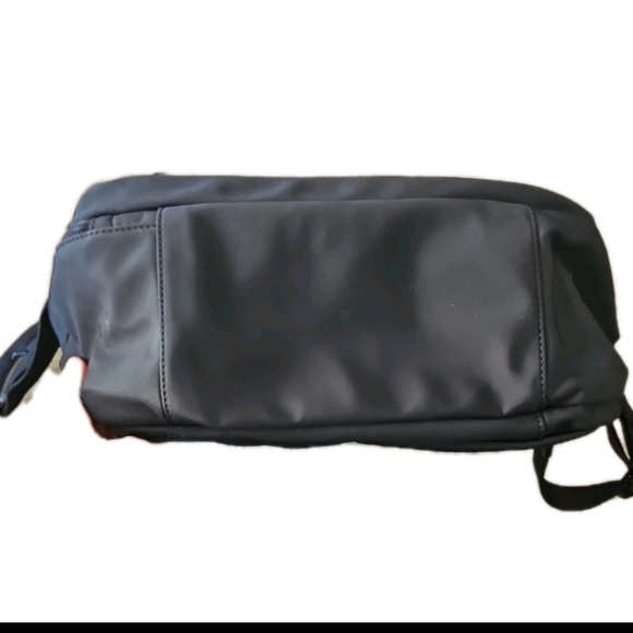 AWAY The Backpack Black Travel Carry-On Luggage 25.5L  Expandable Nylon TSA Bag - Picture 3 of 14